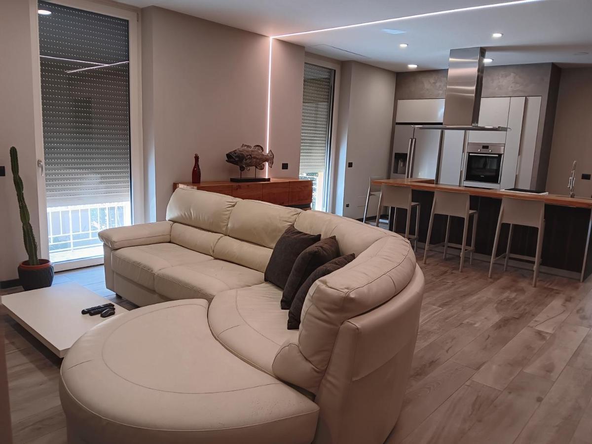 B&B Civico 4 Cremona Bagian luar foto