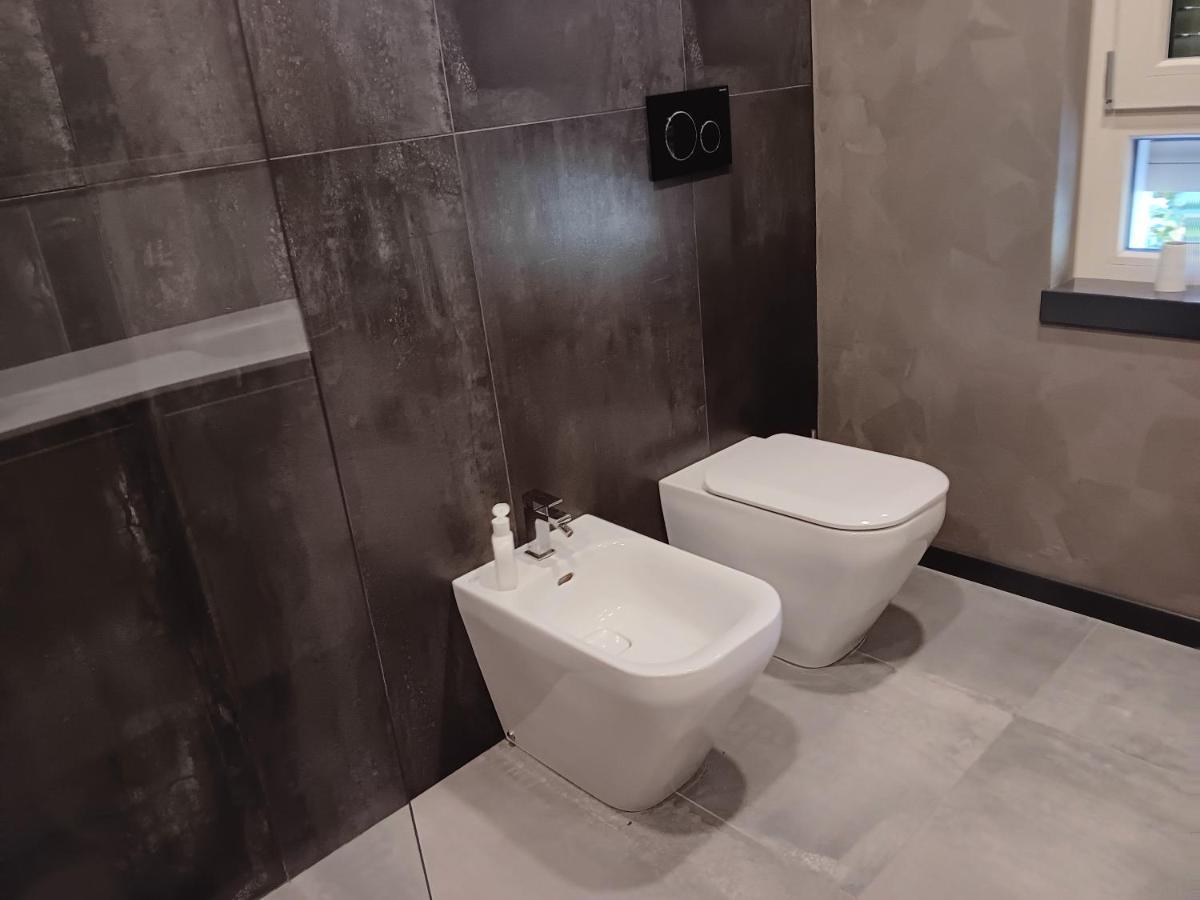B&B Civico 4 Cremona Bagian luar foto